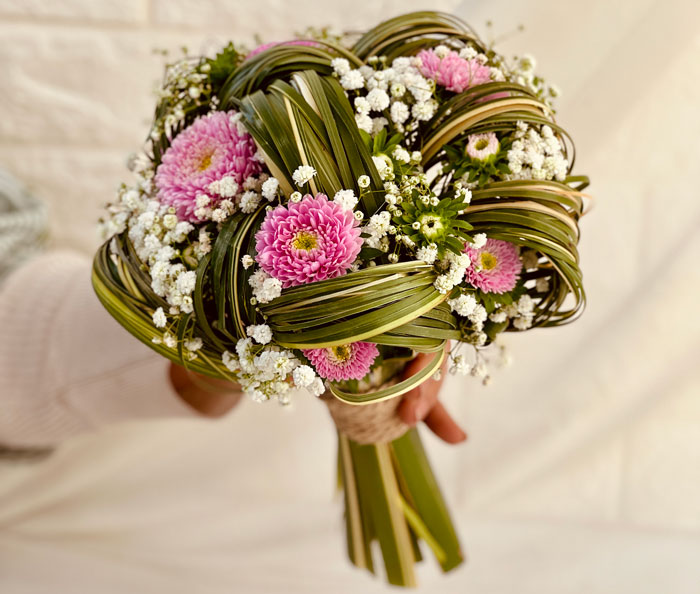 آموزش گل آرایی دسته گل سازه عروس